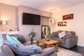 City House - Modern & Cosy 2Bed Home from Home